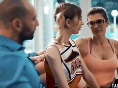 Coach’s wife brings in tiny teen cheerleader for husband